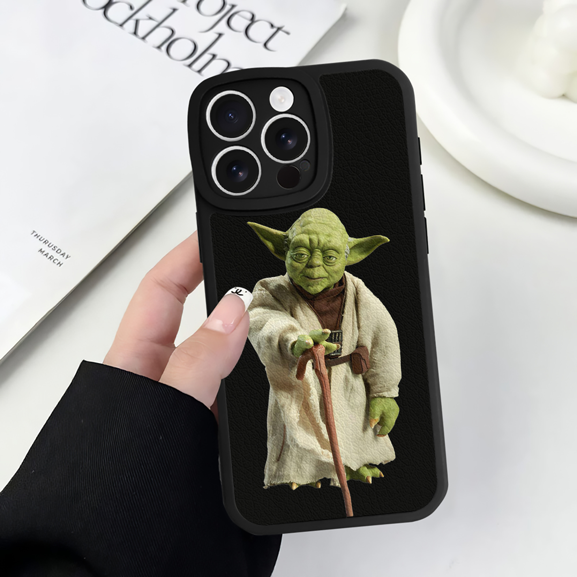 （画像用） スター・ウォーズ Star Wars 【iPhone 16シリーズ対応】シリコンスマホケース（レザー調） 材質：シリコン